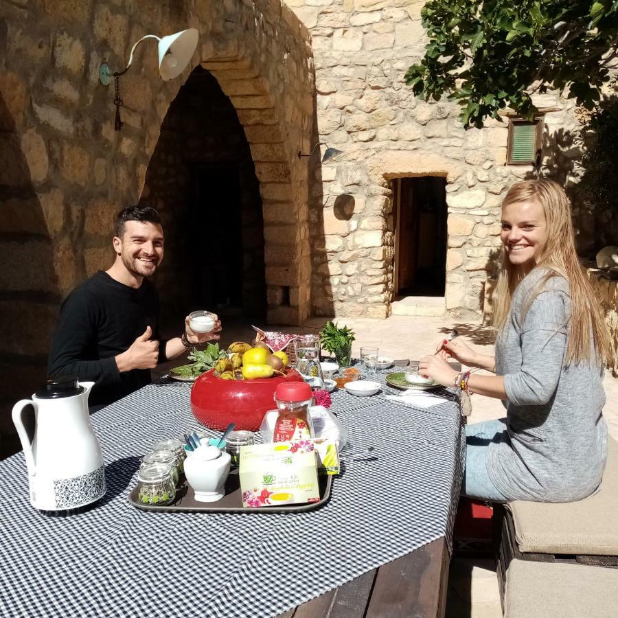 Beit Al Taybeh Hotel Aţ Ţayyibah Exterior foto